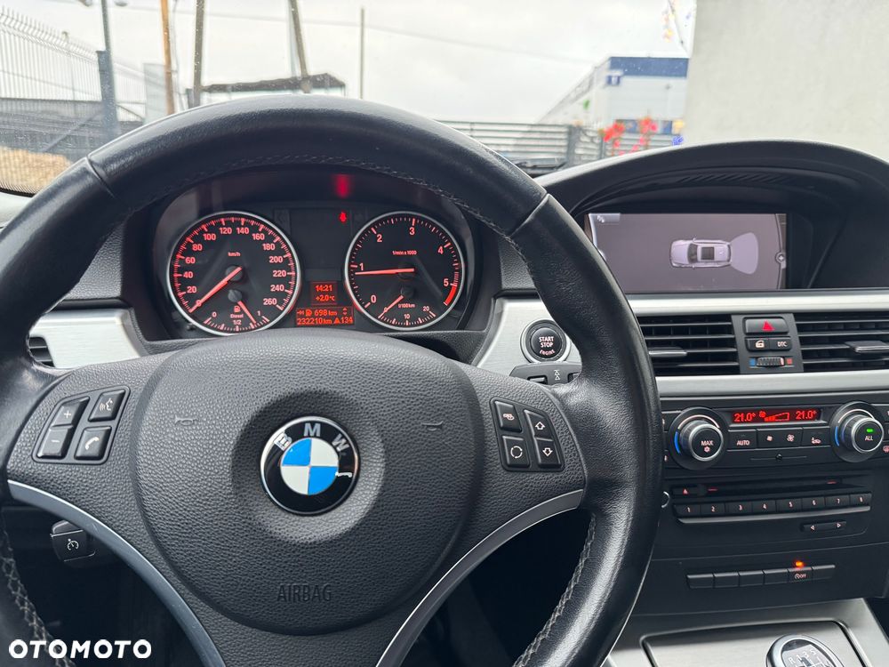 BMW Seria 3 318d DPF Edition Sport - 11