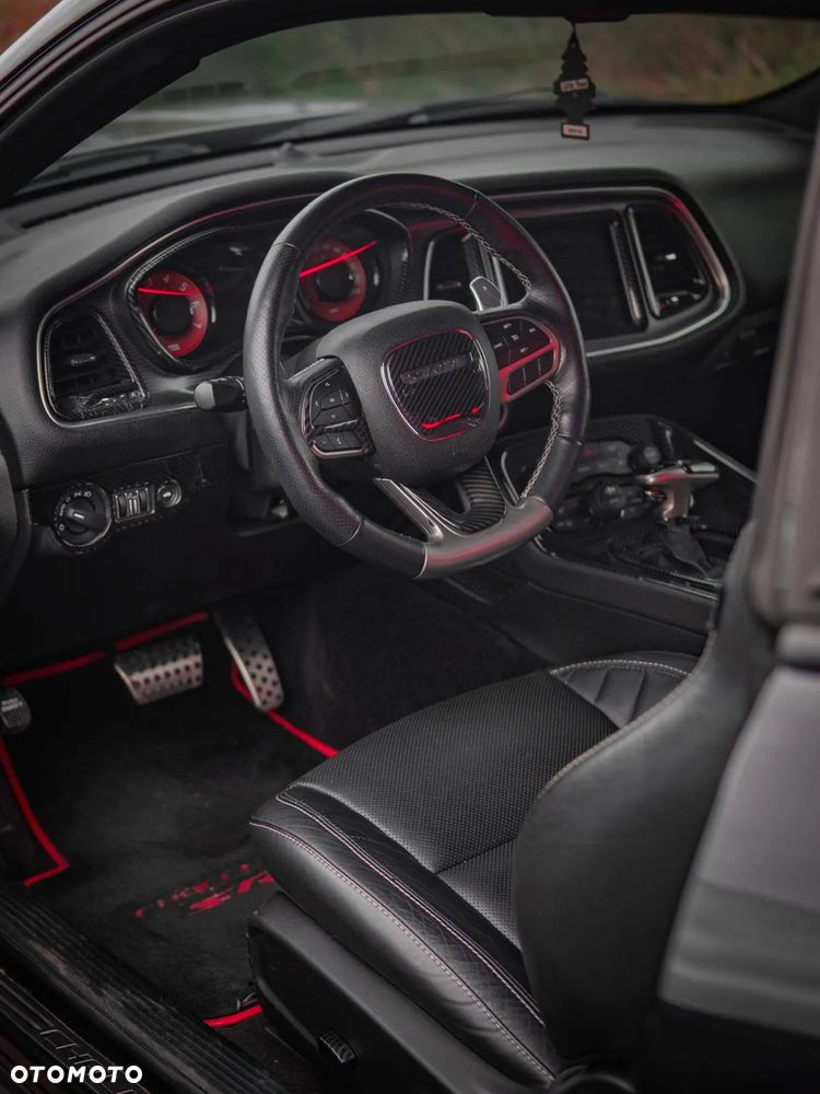Dodge Challenger 6.2 Redeye Widebody - 4