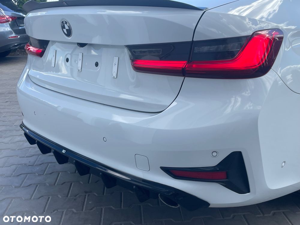 BMW Seria 3 318d Sport Line - 13
