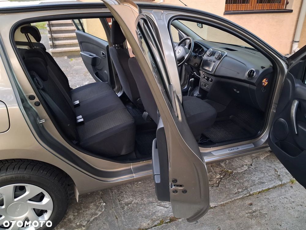 Dacia Sandero 1.2 16V Laureate EU6 - 11
