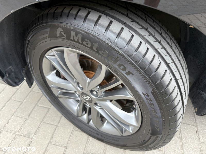 Hyundai ix35 1.6 2WD Fifa World Cup Edition - 18