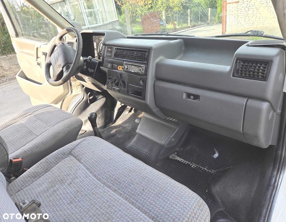 Volkswagen Transporter - 5