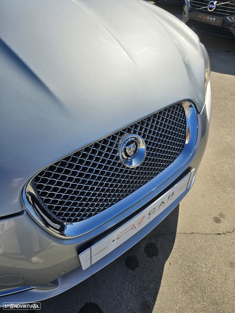 Jaguar XF 3.0 D V6 S Premium Luxury - 33