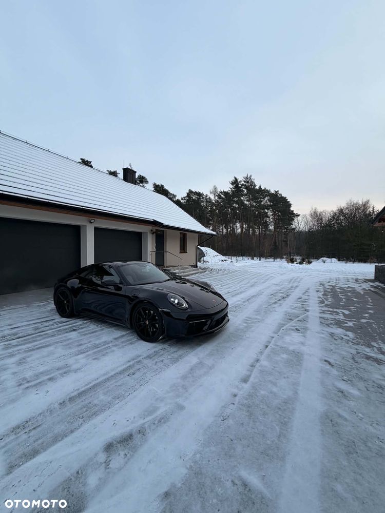 Porsche 911 Carrera 4S - 2