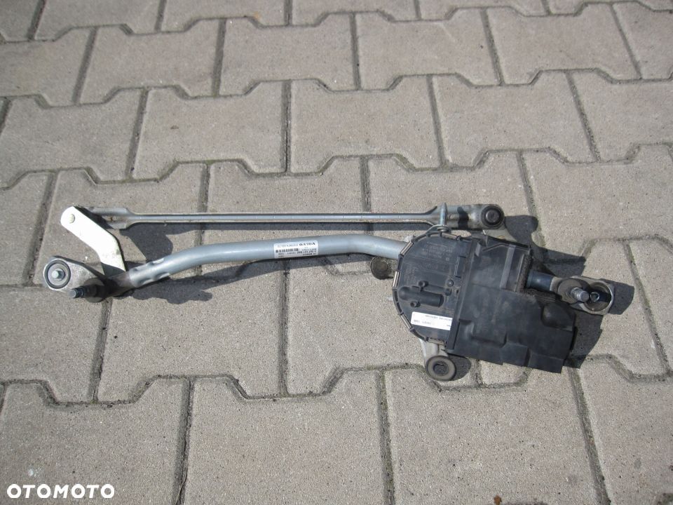 V40 II 15r silnik i mechanizm wycieraczek 131211 - 2