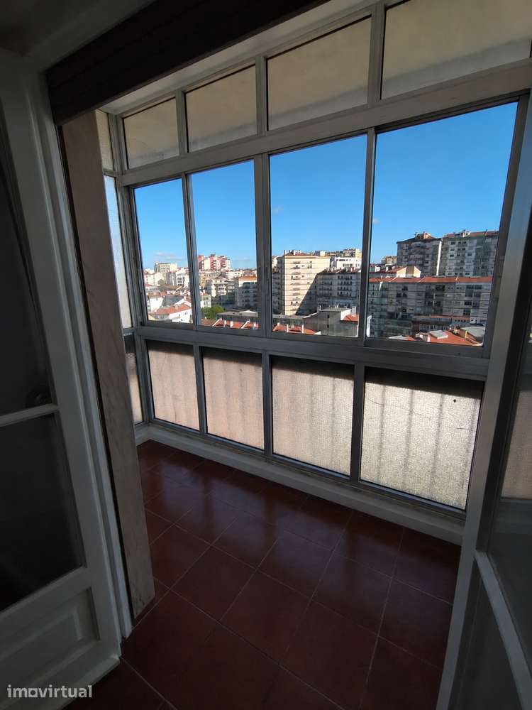 Apartamento T2 à venda na Rua Barbosa du Bocage, 13 - Grande imagem: 5/14