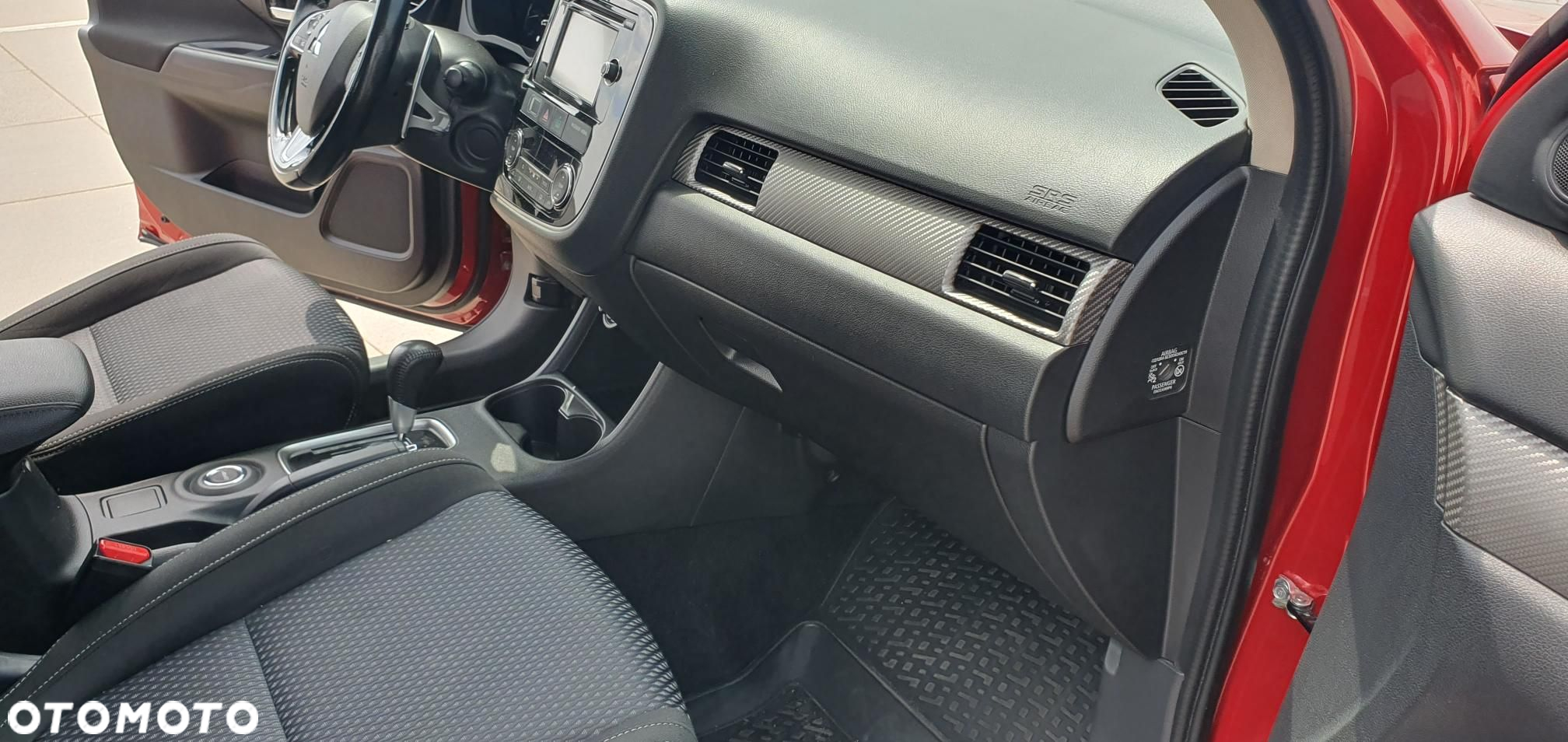 Mitsubishi Outlander 2.2 DI-D 4WD Automatik Edition 100+ - 34