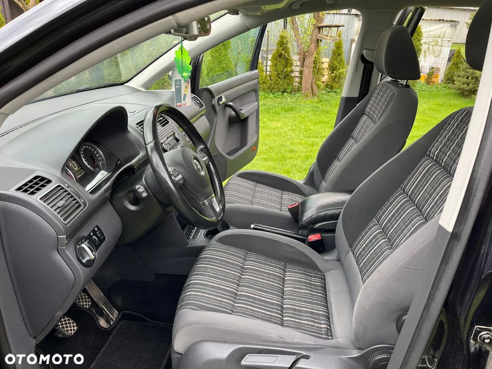 Volkswagen Touran 2.0 TDI DPF Comfortline - 15