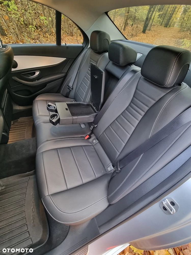 Mercedes-Benz Klasa E - 25