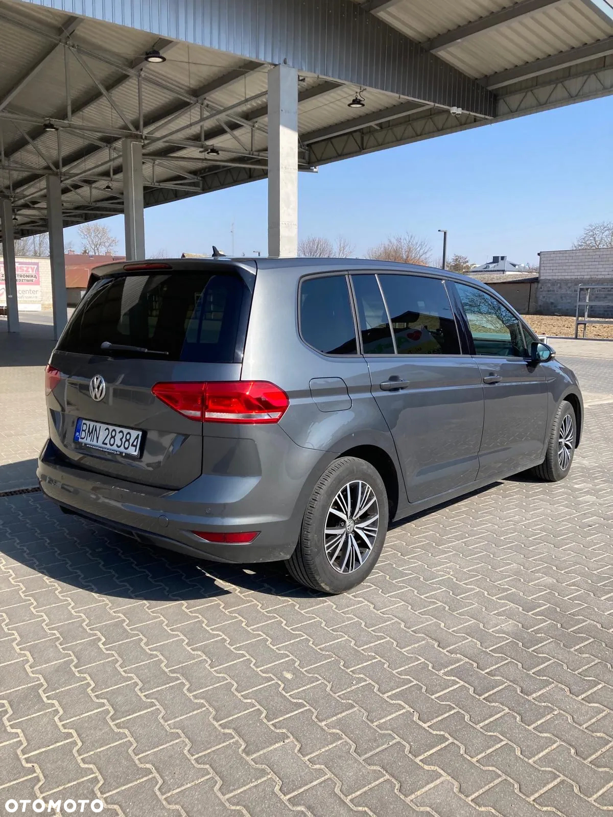 Volkswagen Touran 1.6 TDI SCR (BlueMotion Technology) DSG Trendline - 33