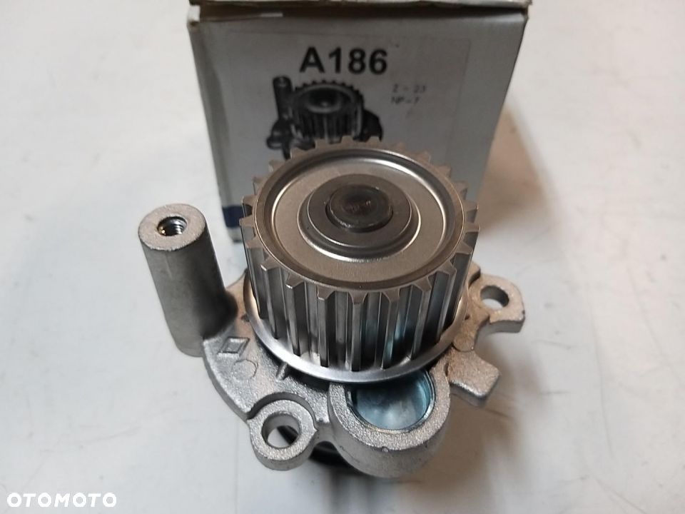 POMPA WODY AUDI A3, A4, A6, TT; SEAT ALHAMBRA, CORDOBA, IBIZA II, III, LEON, TOLEDO II; SKODA FABIA - 4