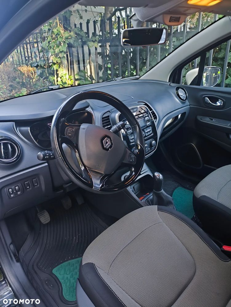 Renault Captur - 22