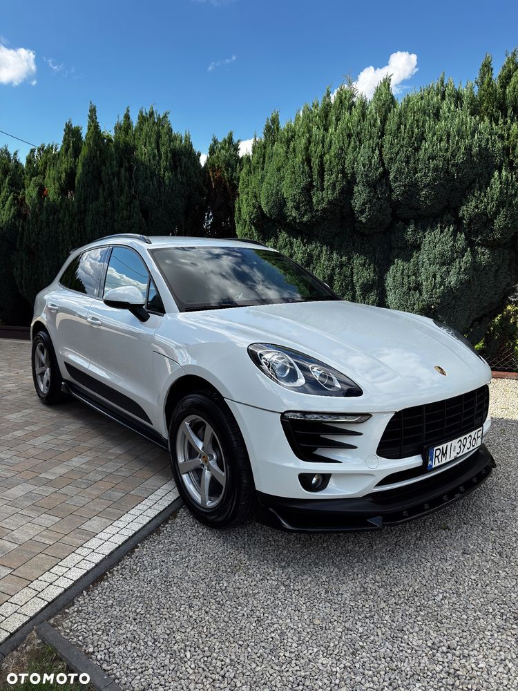 Porsche Macan - 1