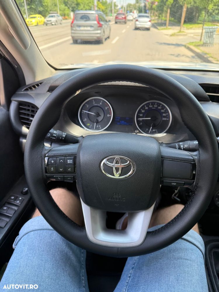 Toyota Hilux 4x4 Double Cab M/T Style - 28