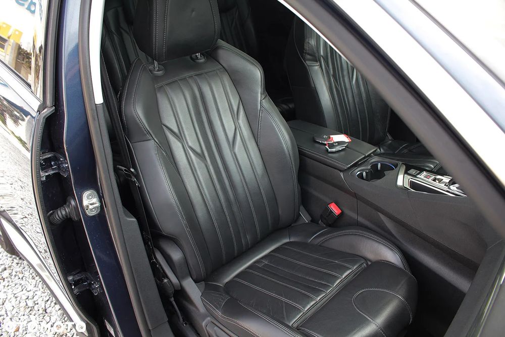Peugeot 5008 THP 165 EAT6 Allure - 24
