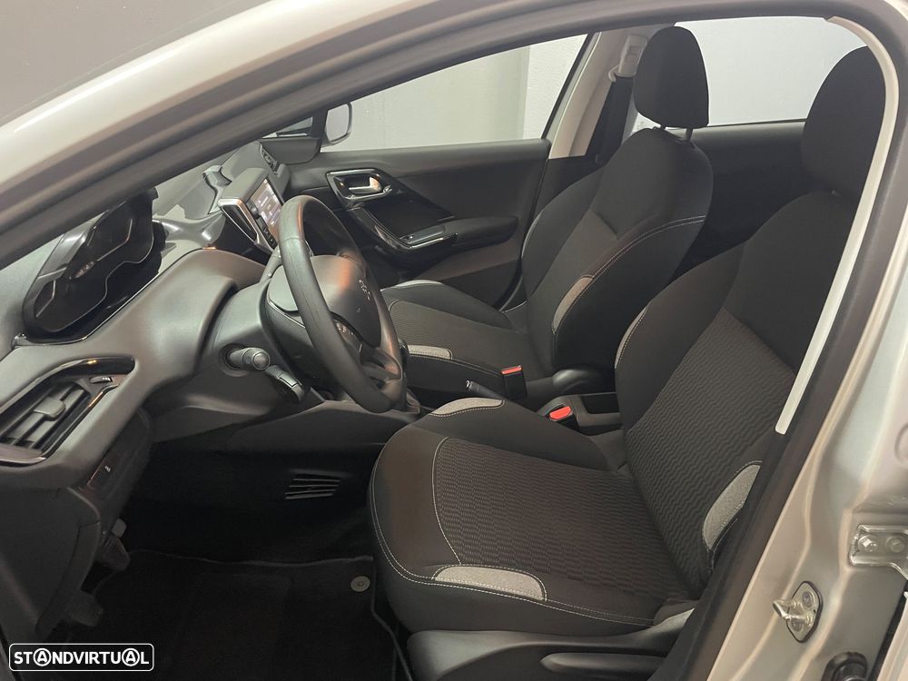 Peugeot 208 PureTech 82 Active - 10
