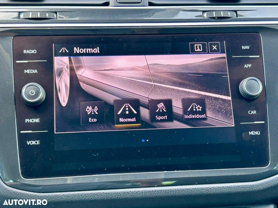 Volkswagen Tiguan 2.0 TDI 4Mot DSG Highline - 19