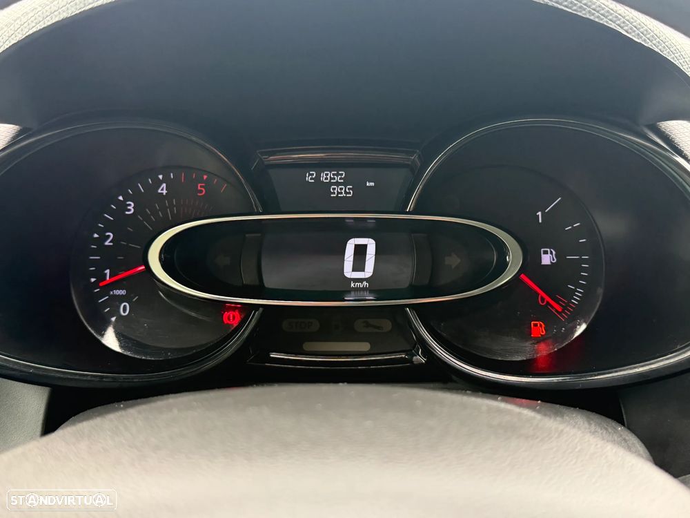 Renault Clio 1.5 dCi Zen - 23