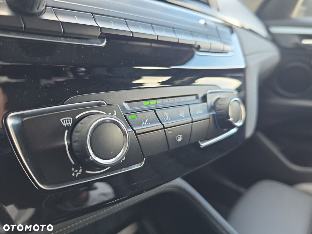 BMW X2 sDrive18i GPF - 22