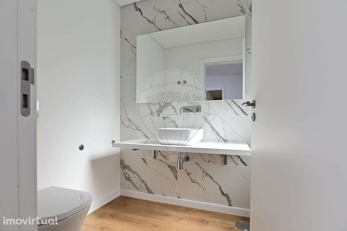 Moradia T4 para arrendamento - Grande imagem: 2/36