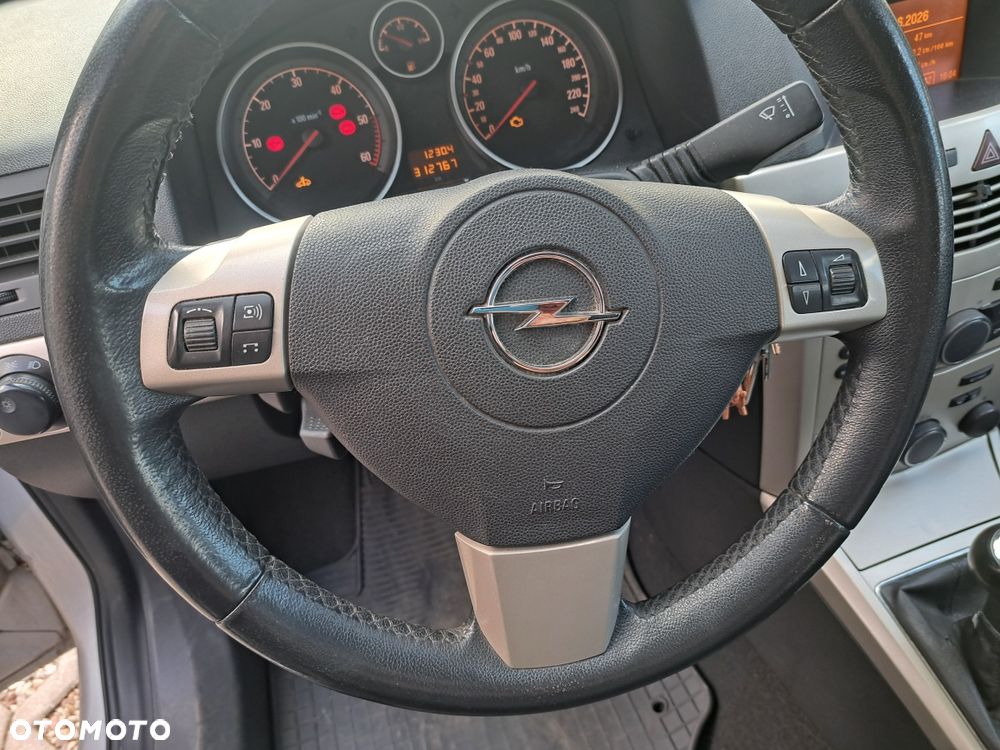 Opel Astra - 8