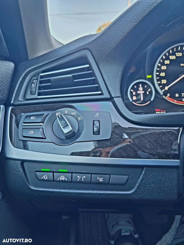 BMW Seria 5 520d xDrive AT - 10