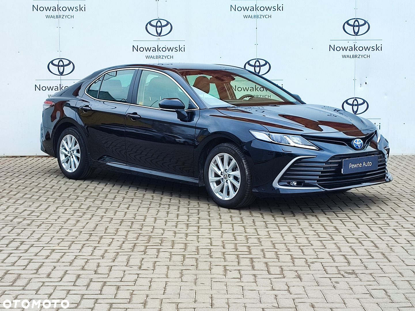 Toyota Camry - 3