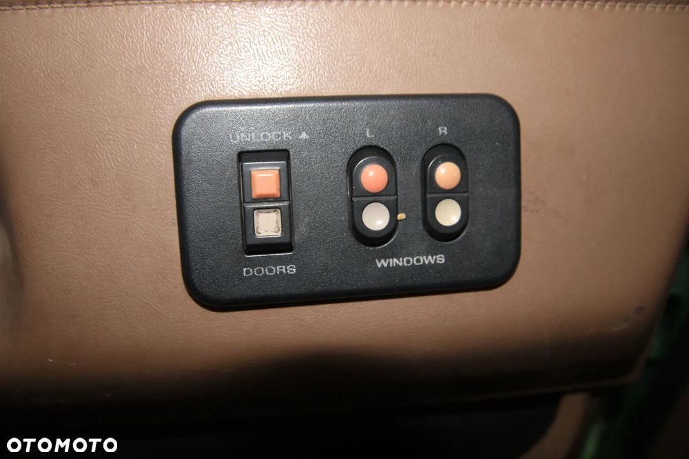 Ford Bronco - 36