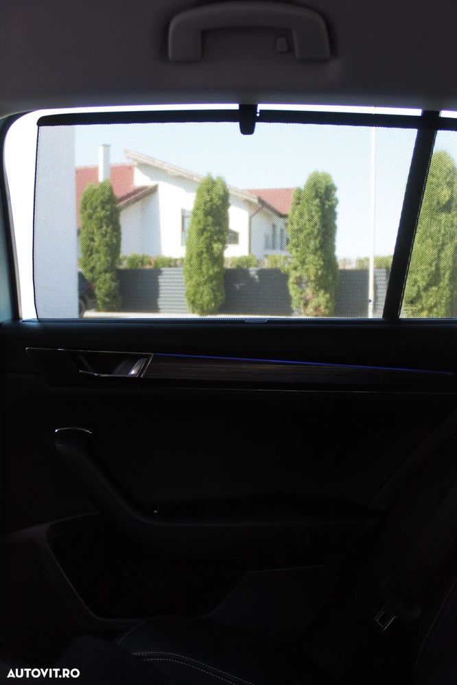 Skoda Superb 2.0 TDI 4X4 DSG Style - 27