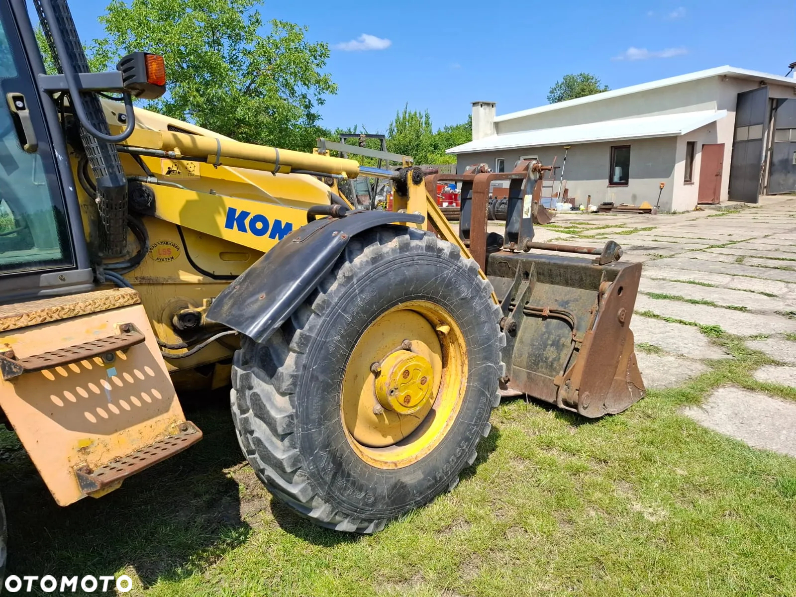 Komatsu WB97S-2 - 13