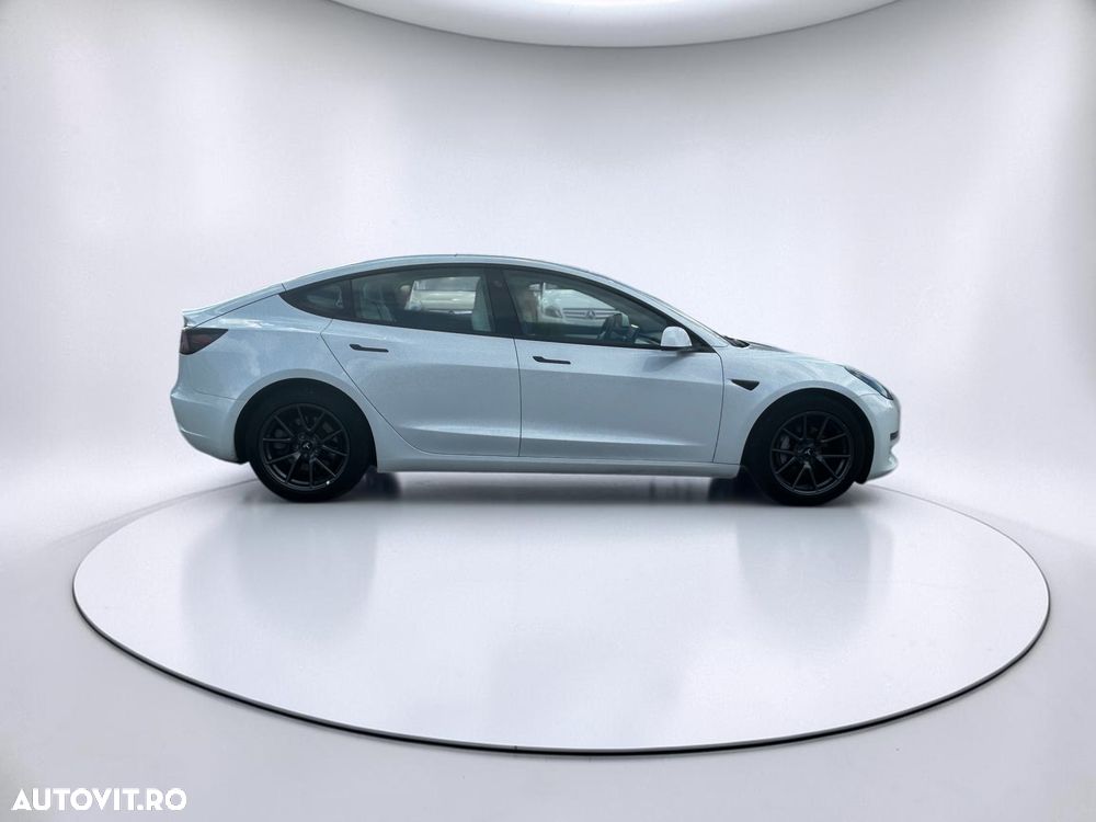 Tesla Model 3 Langstreckenbatterie Allradantrieb Dual Motor - 11