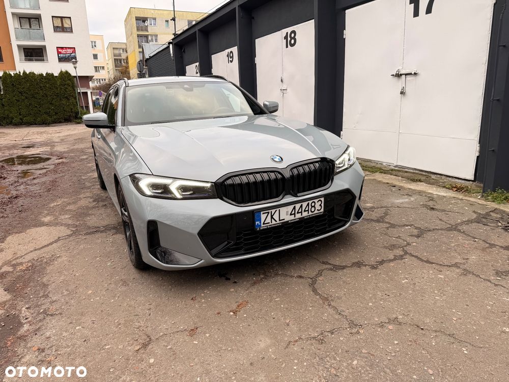 BMW Seria 3 330i xDrive - 3