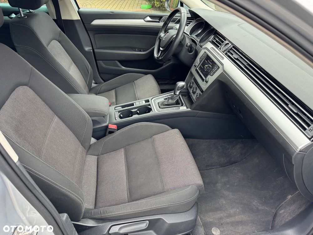 Volkswagen Passat Variant - 10