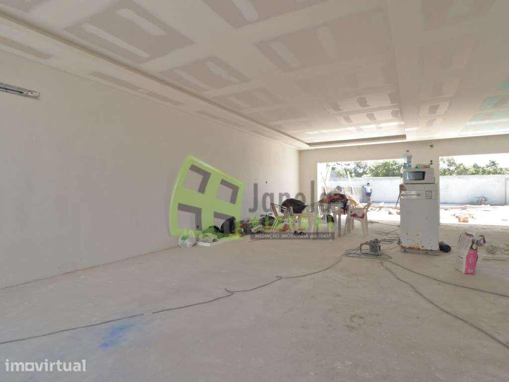 Moradia Térrea T4 com Piscina | Quinta das Laranjeiras - Grande imagem: 2/27