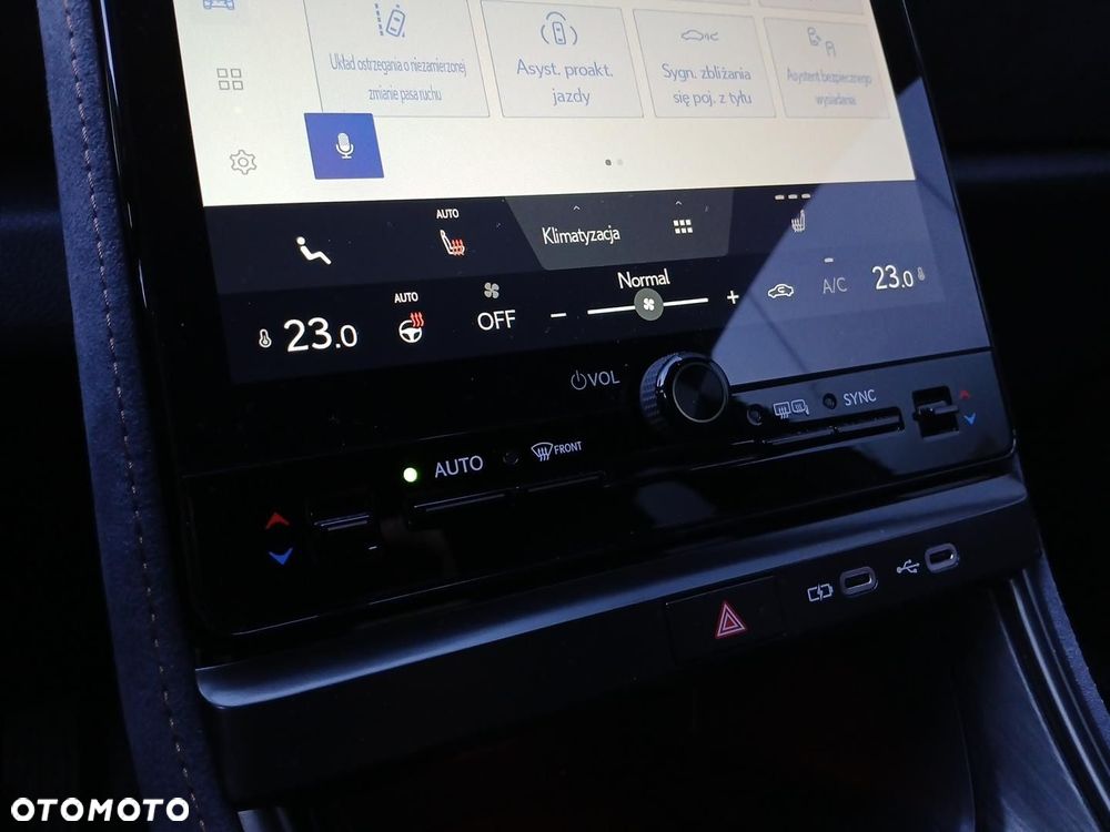 Lexus LBX 1.5 Hybrid Cool - 18