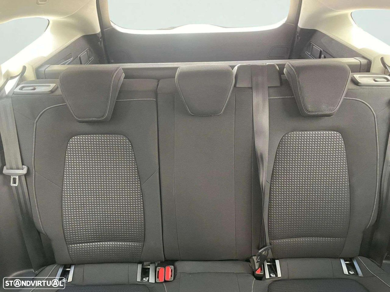 Ford Focus SW 1.0 EcoBoost Business - 16
