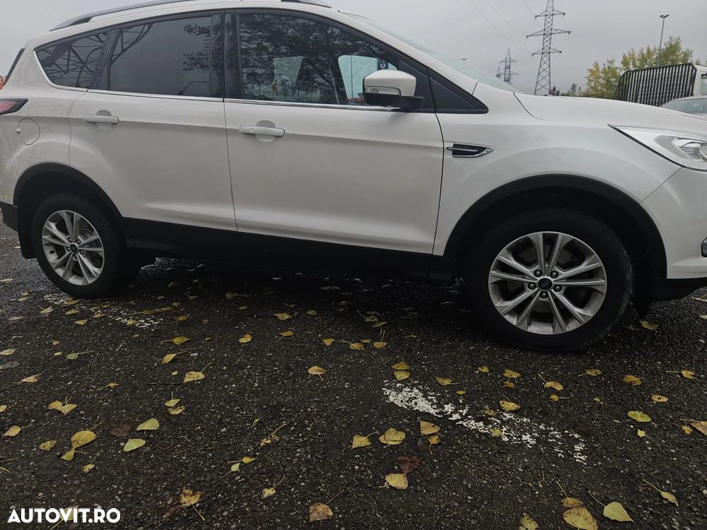 Ford Kuga - 3
