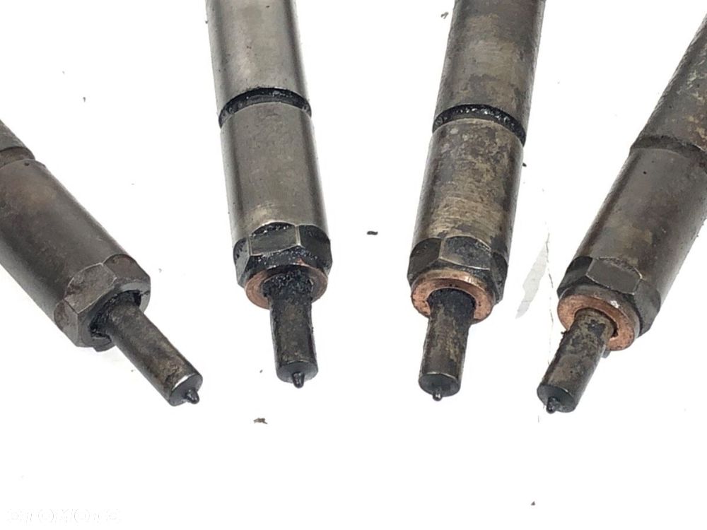 WTRYSKIWACZE KOMPLET  FORD FOCUS C-MAX (DM2) 2003 - 2007 1.6 TDCi 80 kW [109 KM] olej napędowy 2003 - 2