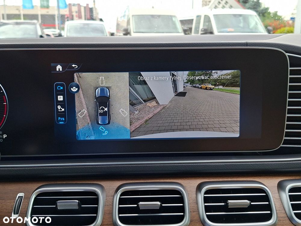 Mercedes-Benz GLS - 38