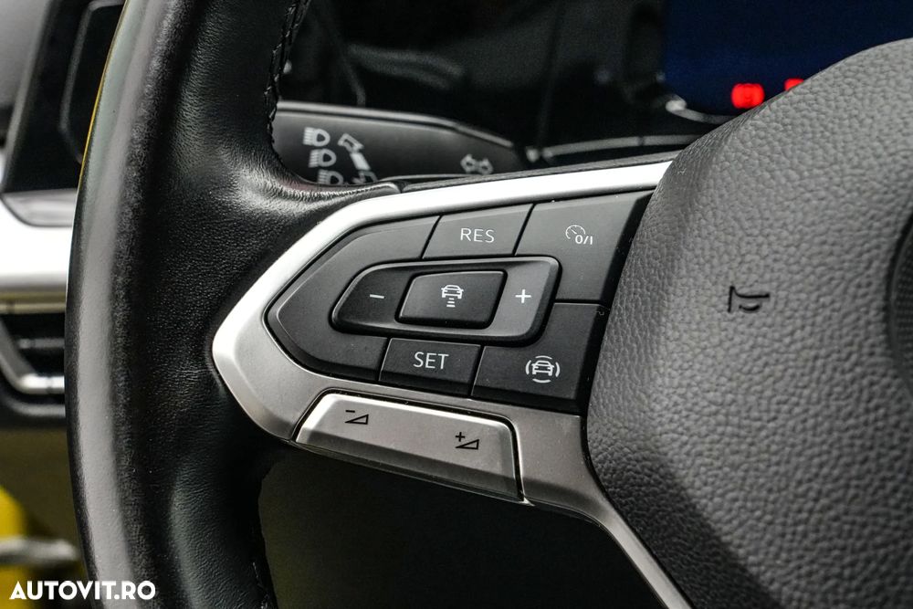 Volkswagen Golf 2.0 TDI DSG Style - 25