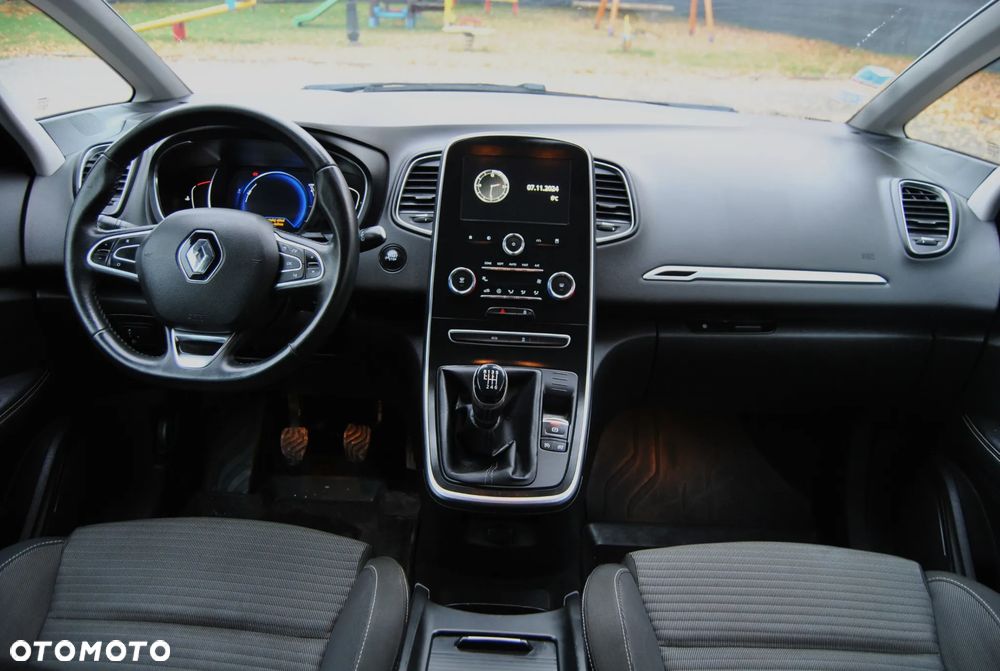 Renault Scenic BLUE dCi 120 BUSINESS EDITION - 9