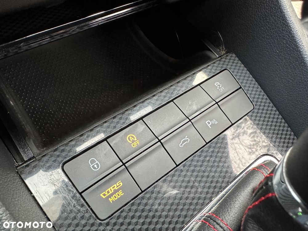 Skoda Octavia Combi 2.0 TDI DSG RS - 29