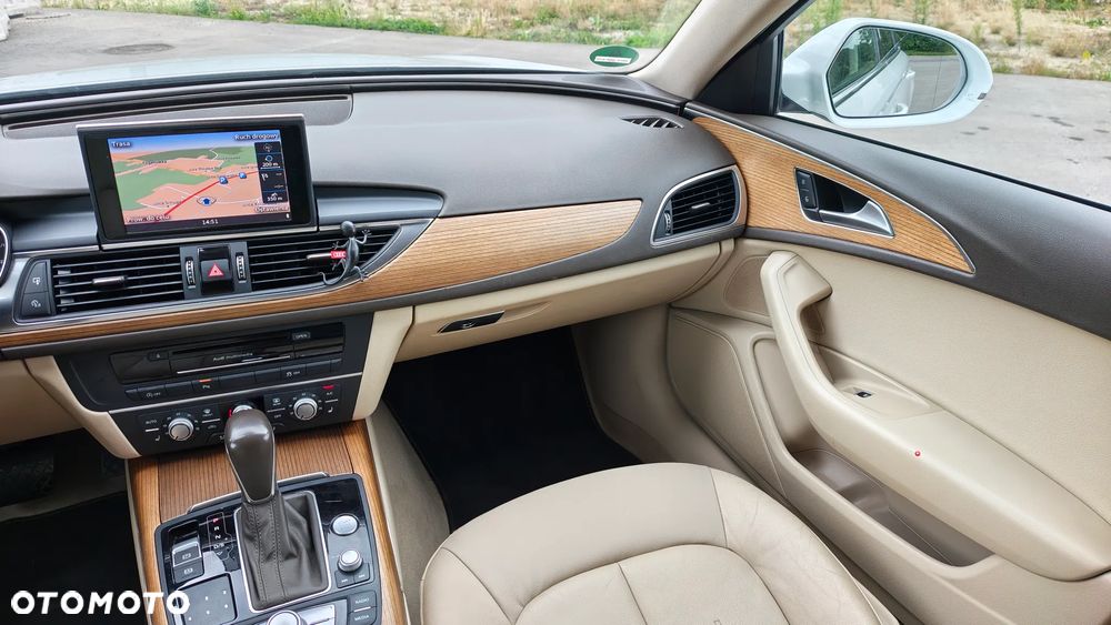 Audi A6 Avant 3.0 TDI S tronic - 26