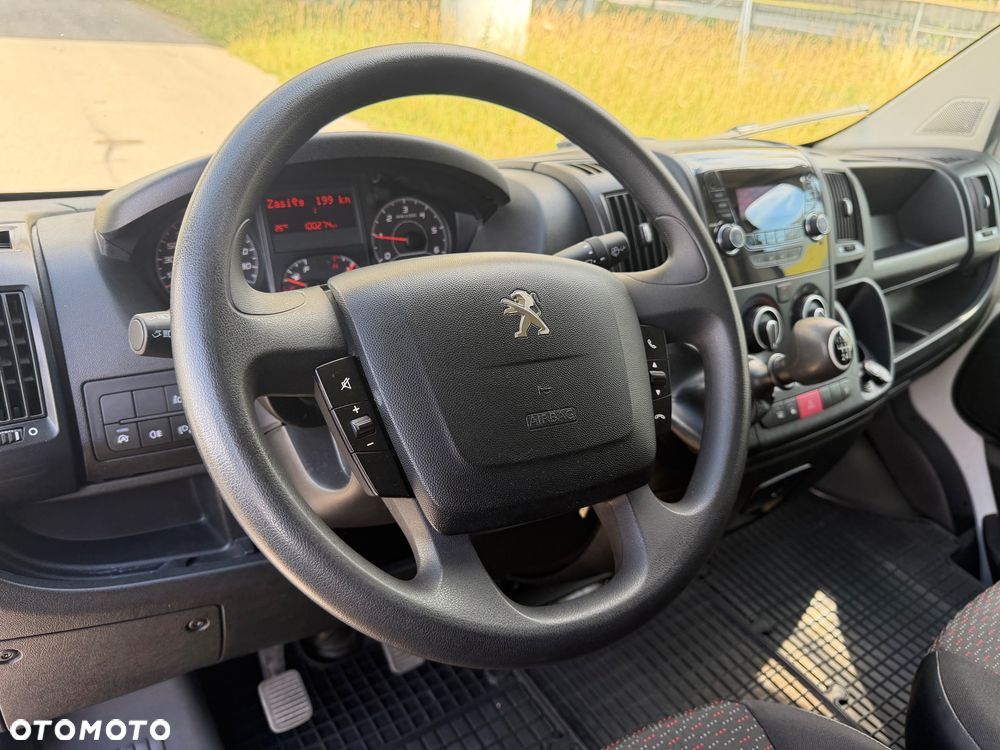 Peugeot Boxer Brygadówka L3H2 7 osób - 33