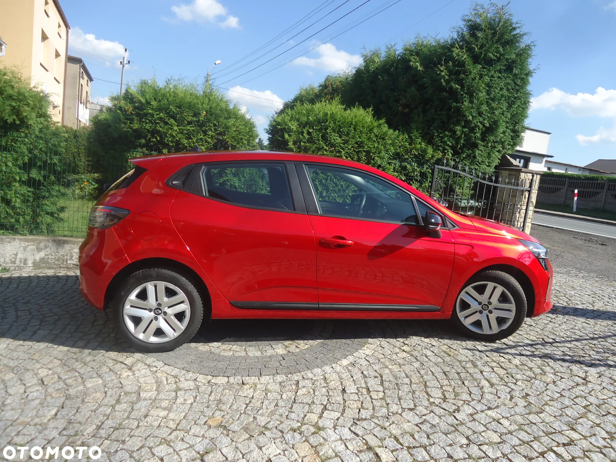 Renault Clio 1.0 TCe Evolution - 8
