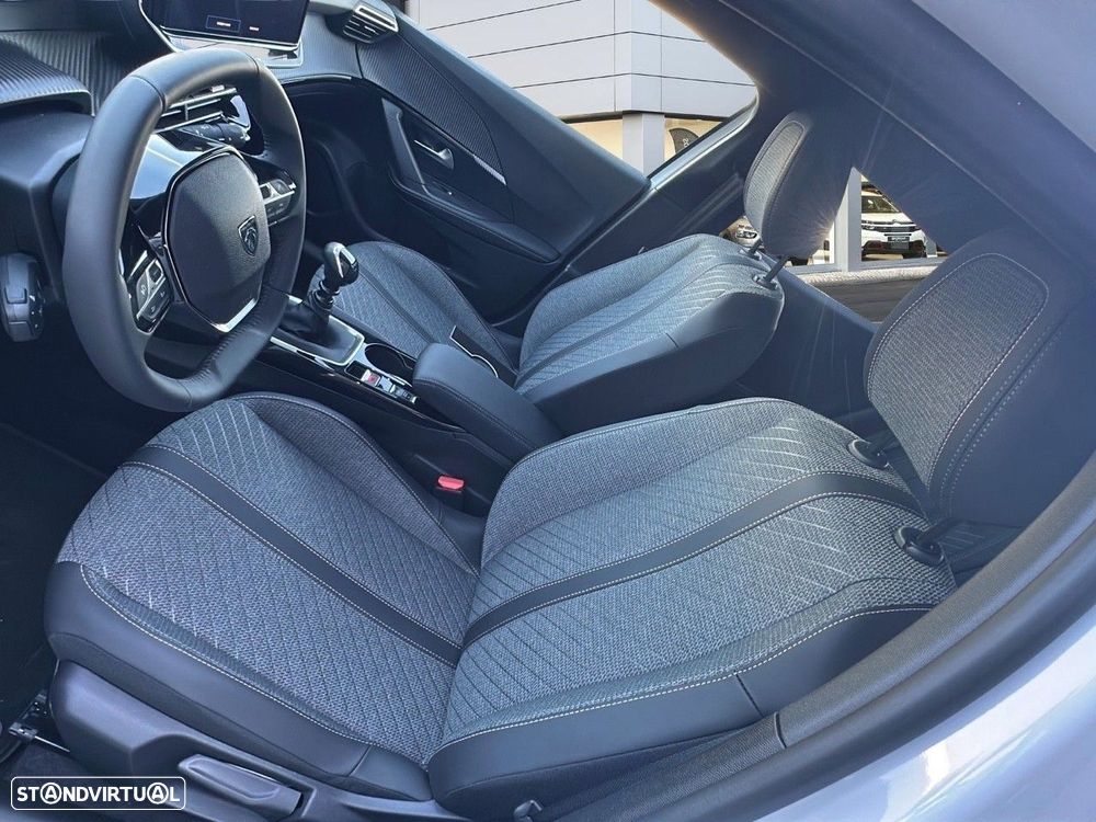 Peugeot 2008 1.2 PureTech Allure - 9