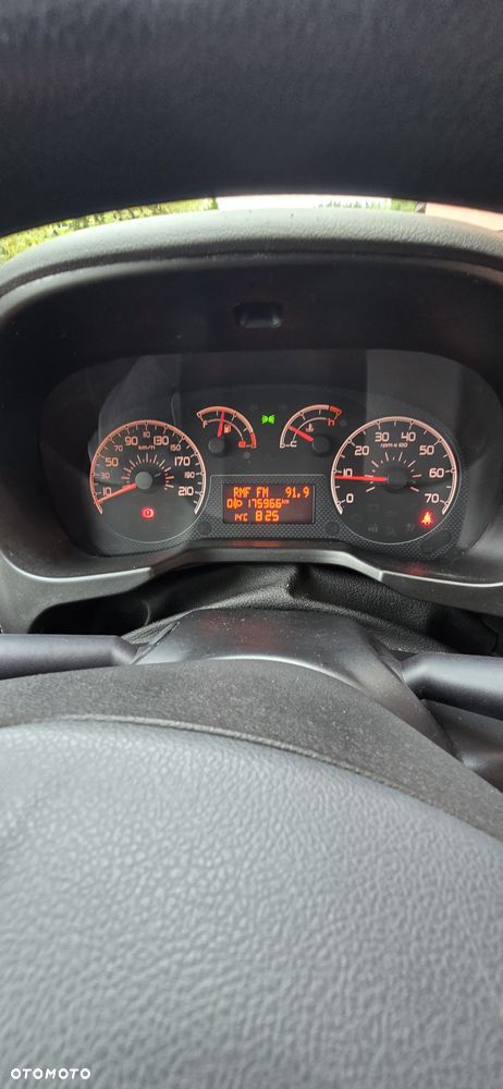 Fiat Qubo 1.4 8V MyLife - 10
