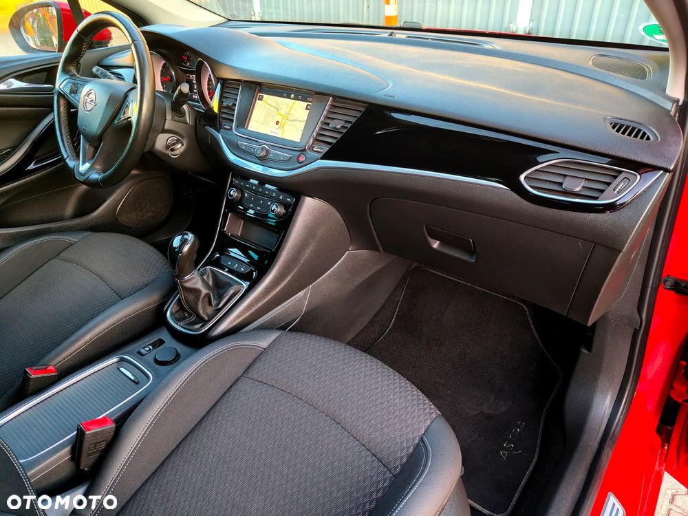 Opel Astra 1.4 Turbo Innovation - 29