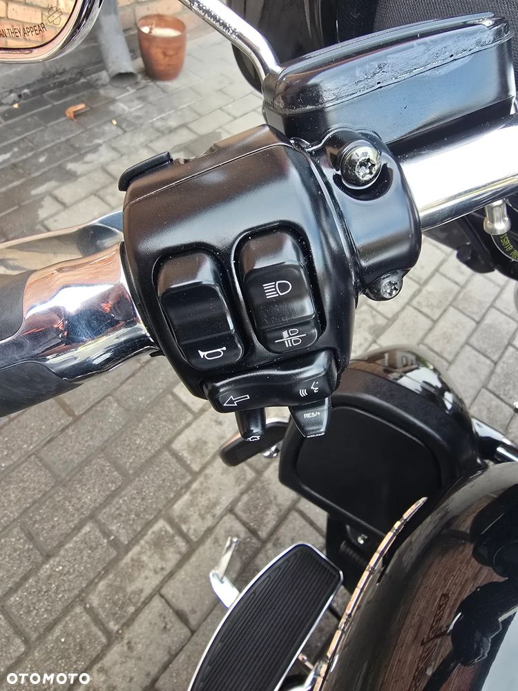 Harley-Davidson Touring Ultra Limited - 18