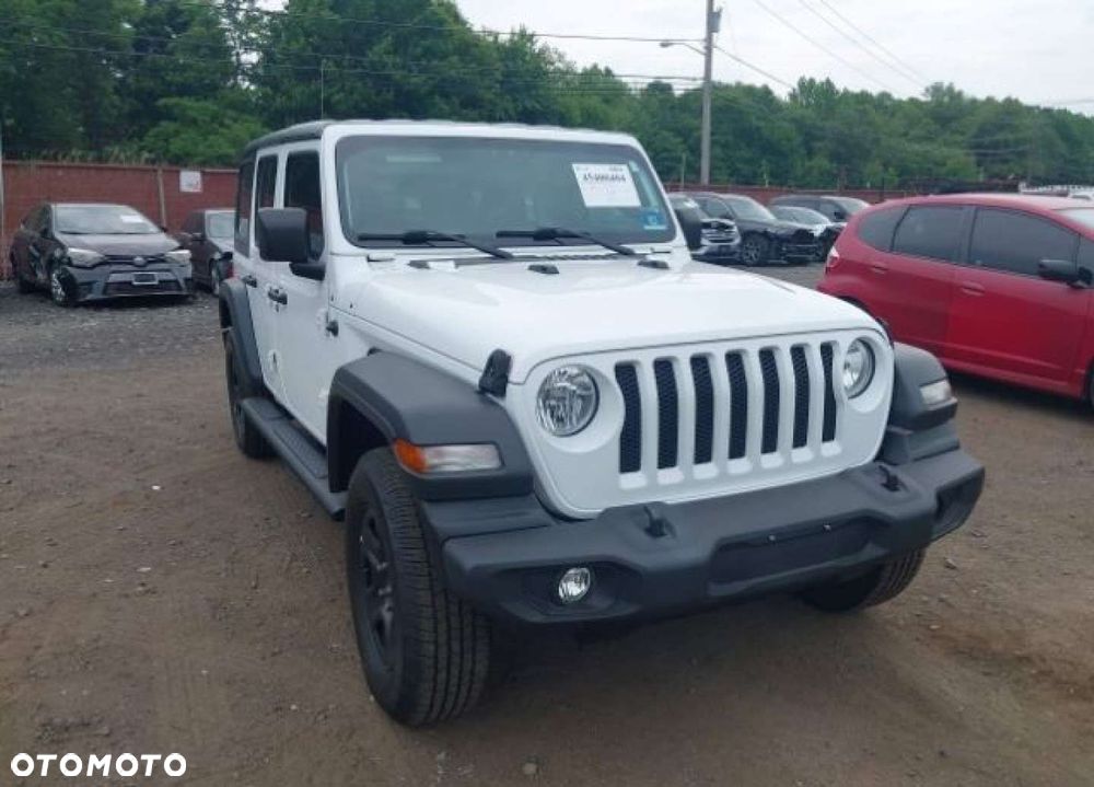 Jeep Wrangler - 11